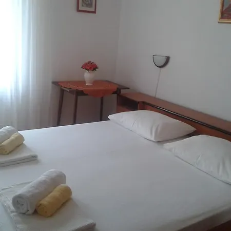 Ivana Apartman Biograd Na Moru
