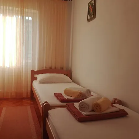 Ivana Apartman Biograd Na Moru