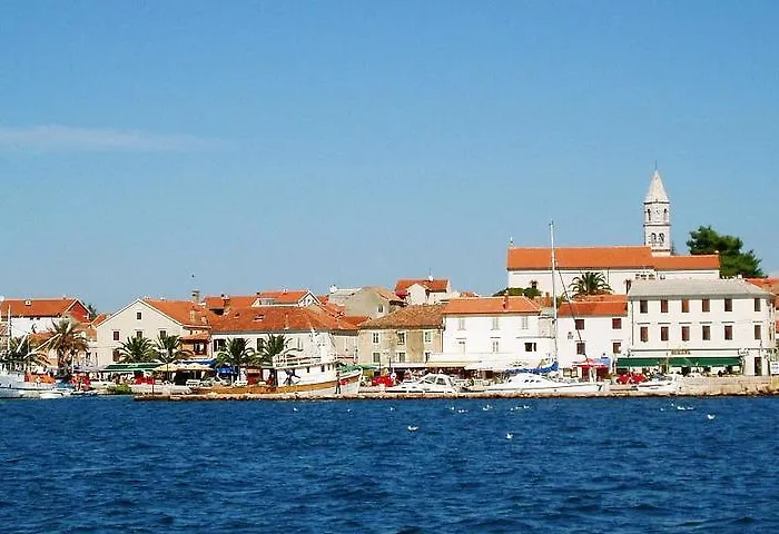 Ivana Biograd Na Moru